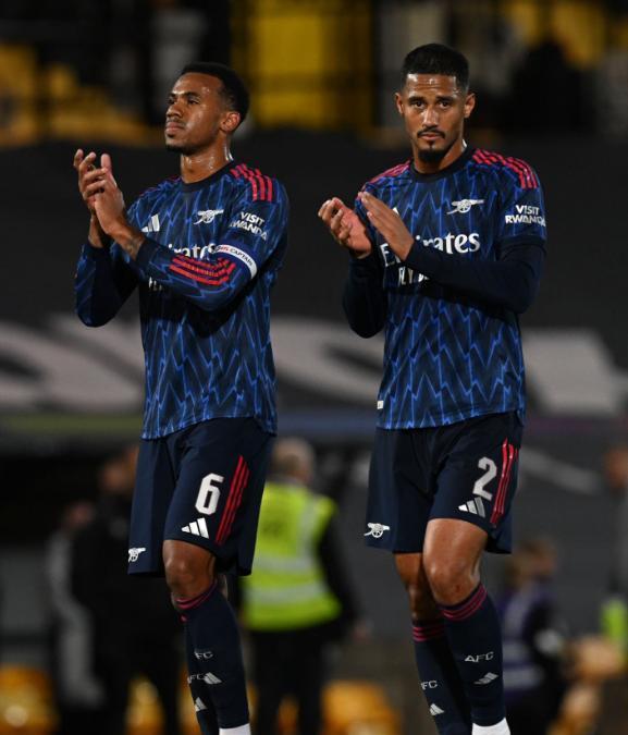 夏窗期继续, entit