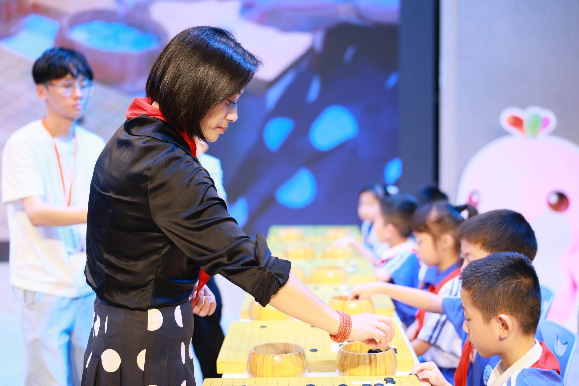 风稳健大气, AA, 烈上演